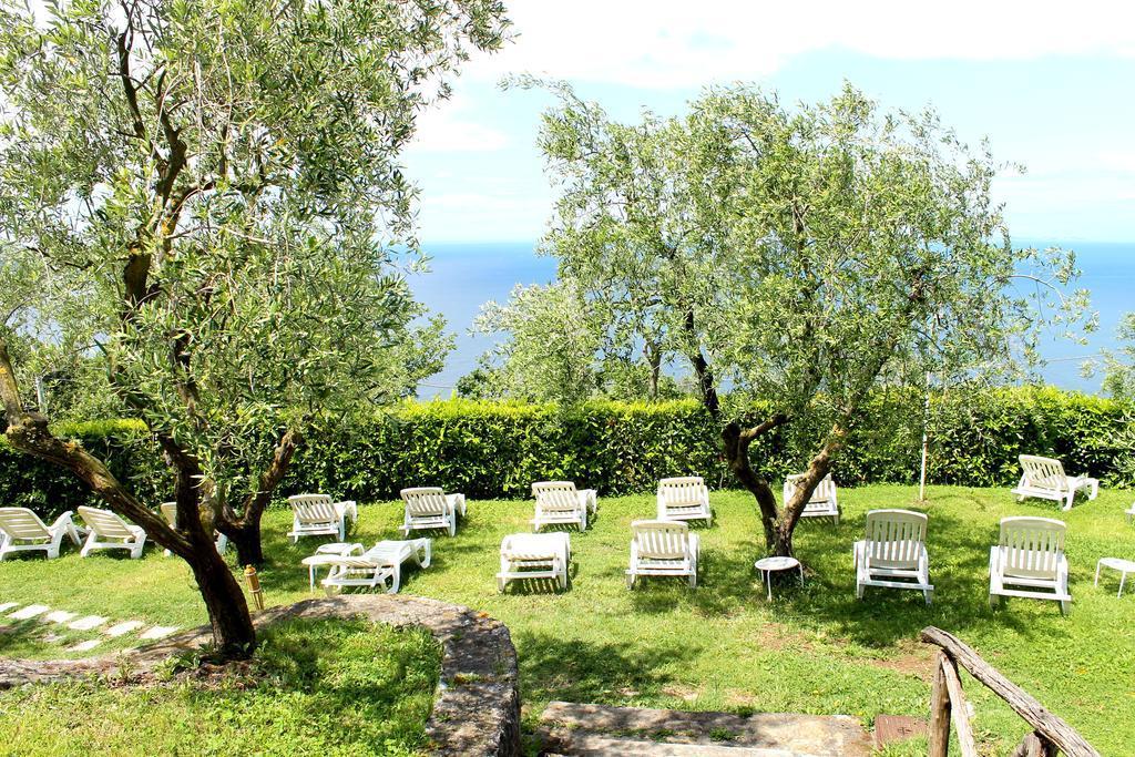 Gocce Di Capri Resort Massa Lubrense Exteriör bild